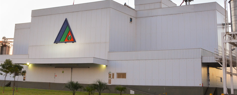 El nuevo complejo industrial fue proyectado con la última tecnología en la elaboración de piensos