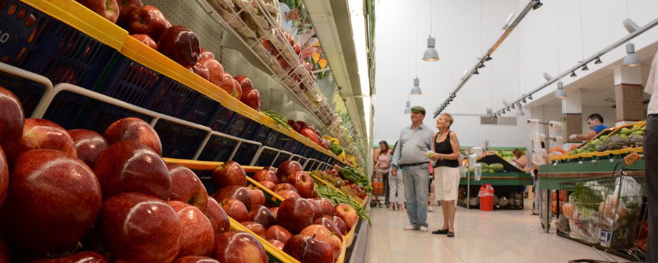 LAR comercializa productos de elaboración propia, garantizando la sanidad, calidad y bondades de los comestibles producidos en nuestra zona
