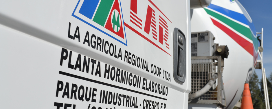 La Planta de Hormigón Elaborado LAR, constituye un gran aporte de la Cooperativa para el crecimiento de la región
